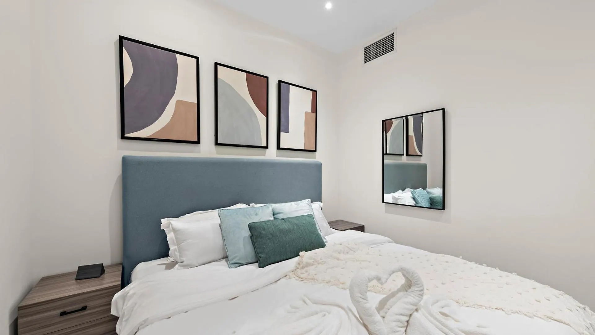 First Class 2Br With Full Boulevard View Dubai