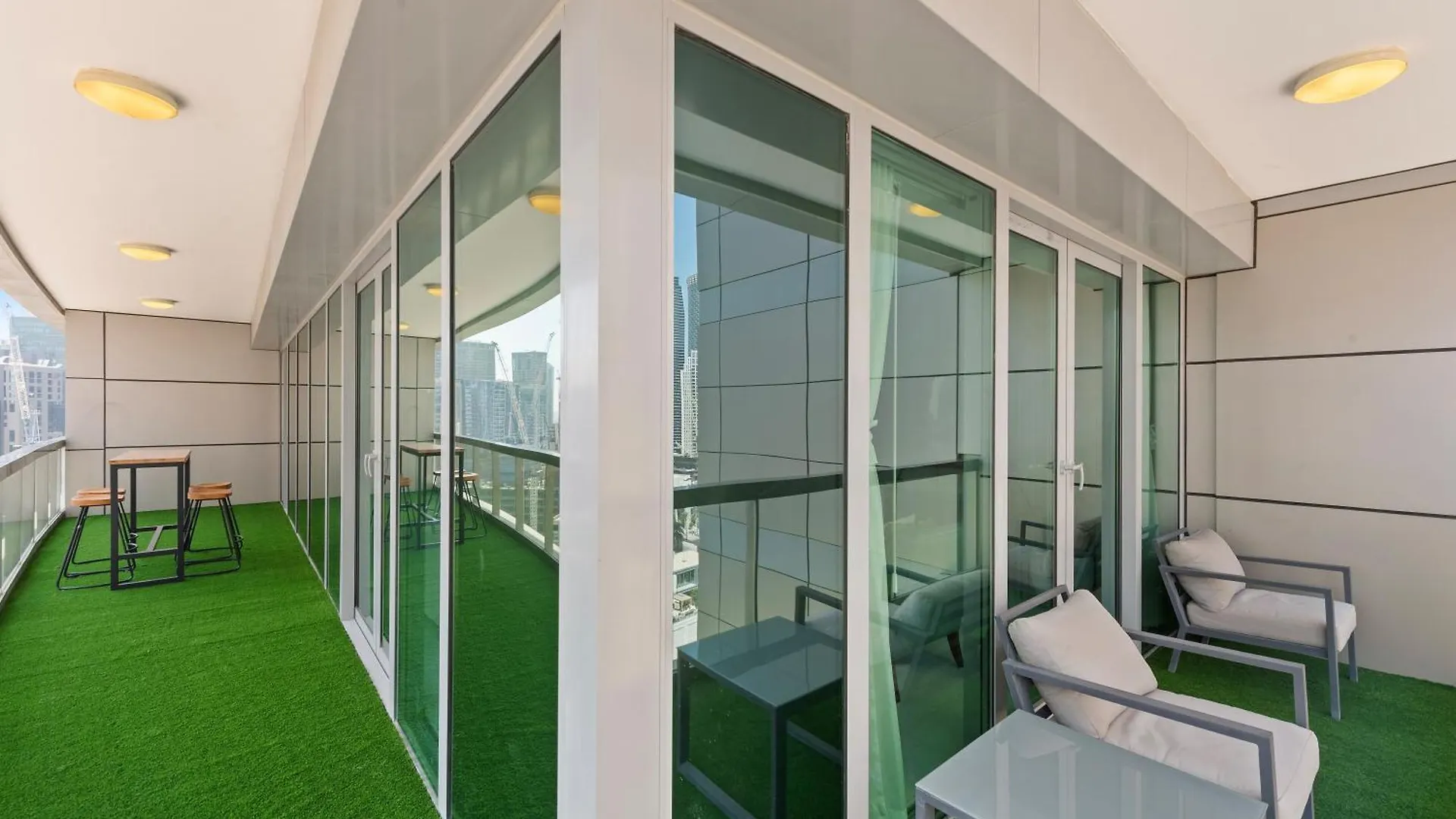 First Class 2Br With Full Boulevard View Dubai Apartment