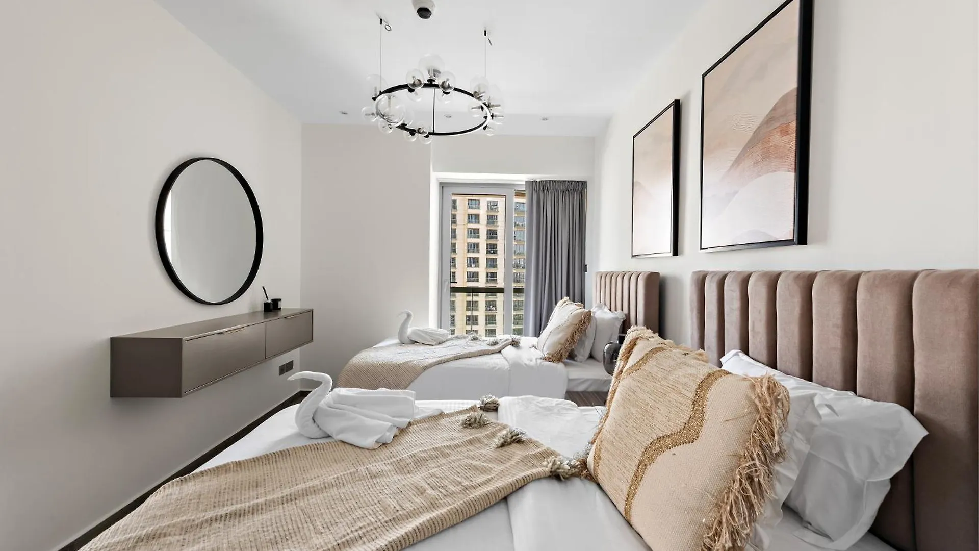 Apartment First Class 2Br With Full Boulevard View Dubai